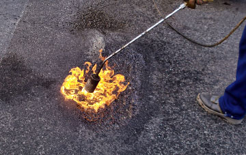 Bussage flat roofing repairs